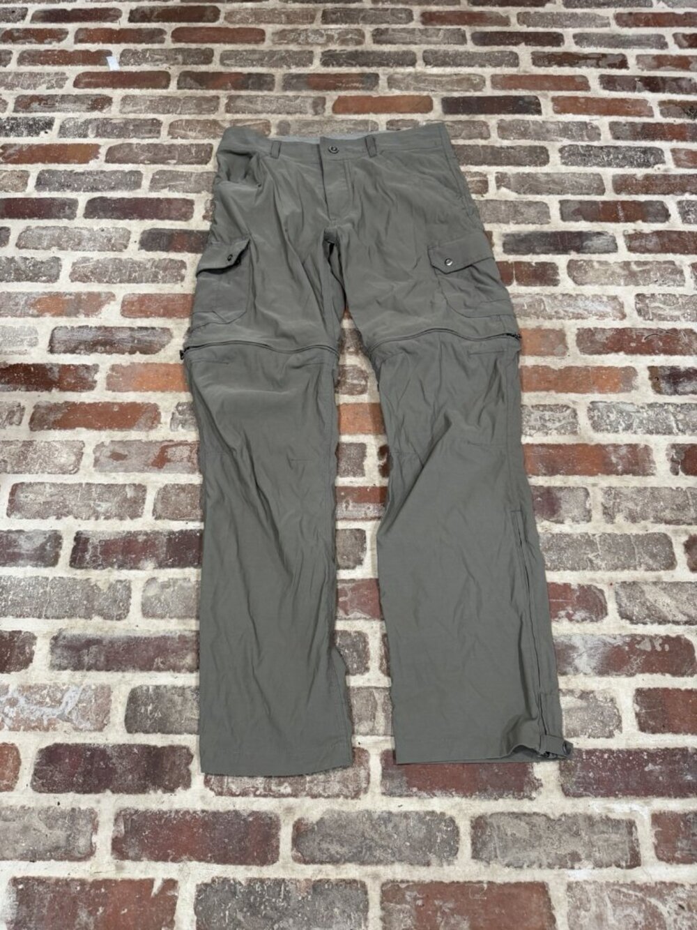 KUHL Pants Renegade Stealth Convertible Cargo Zip Off Hike Khaki Men’s 32x32